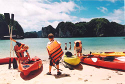Family Kayaking Halong Bay
