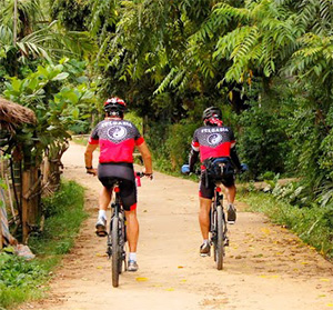 Cycling tour in Mai Chau, Vietnam