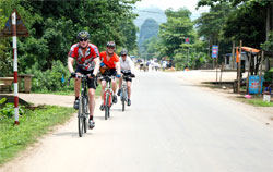 Cycling to Dalat, Vietnam