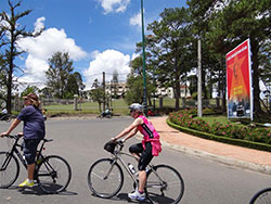 Cycling to Dalat, Vietnam