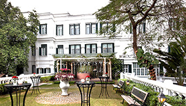 Hanoi Metropole courtyard