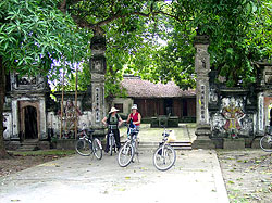 Cycling Hanoi